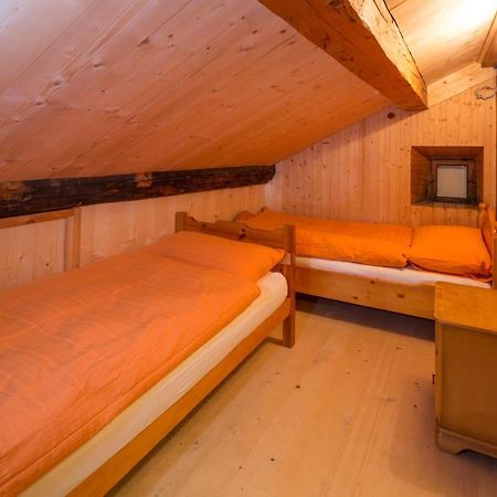 فندق Gasthaus Alpenrose Juf المظهر الخارجي الصورة